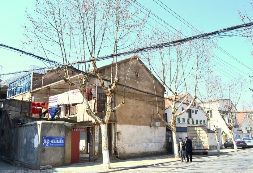 三岔口继续往三校方向